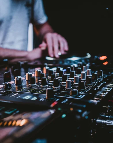 unsplash-image-RpbhPzhxSlI